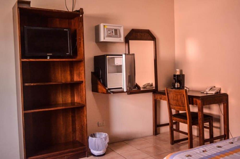 Hotel La Choza Inn La Fortuna Exteriör bild