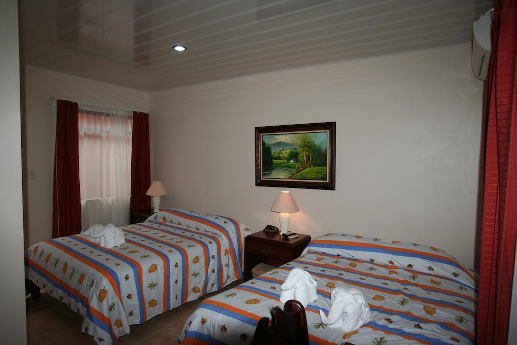 Hotel La Choza Inn La Fortuna Rum bild