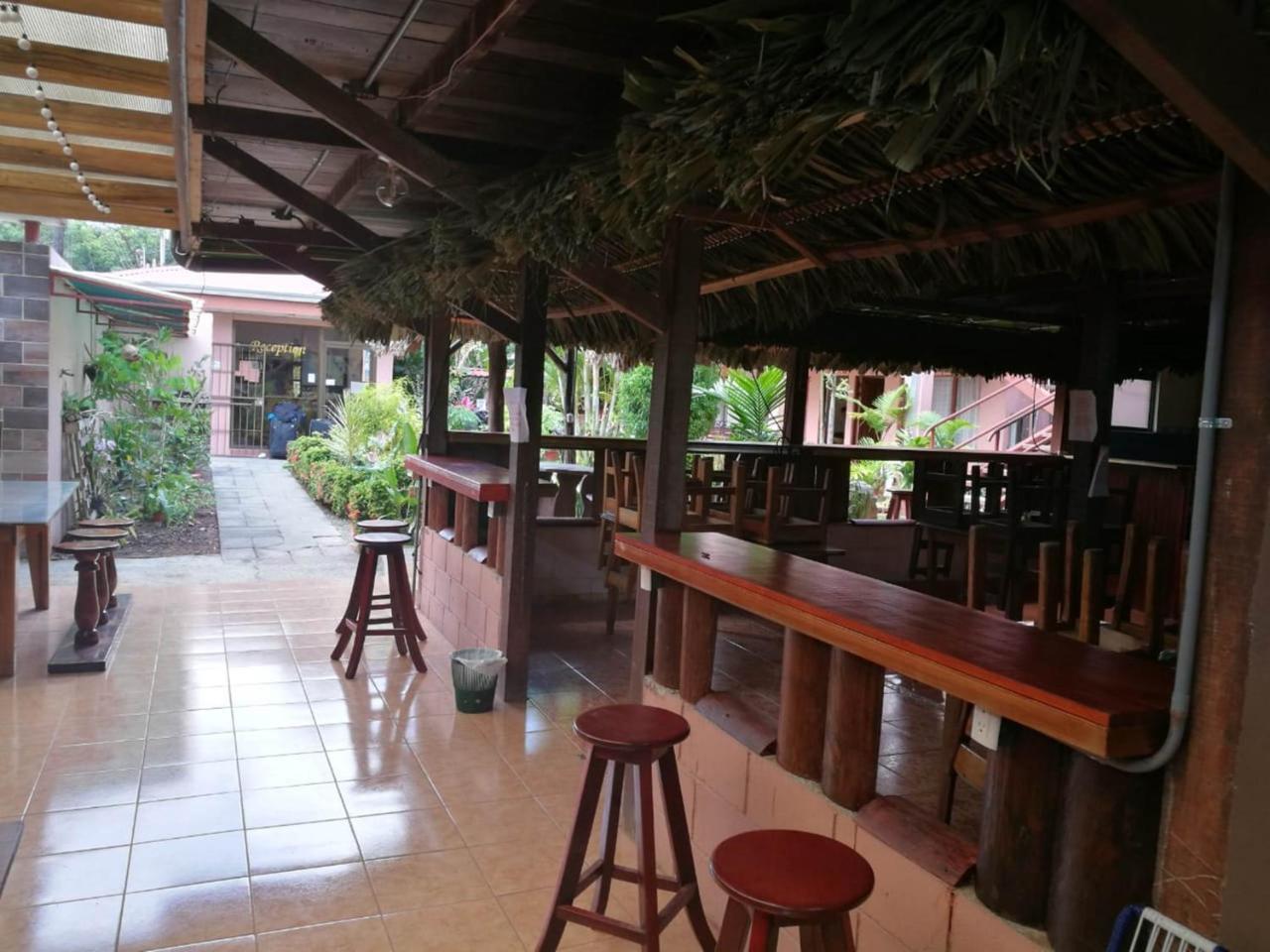 Hotel La Choza Inn La Fortuna Exteriör bild