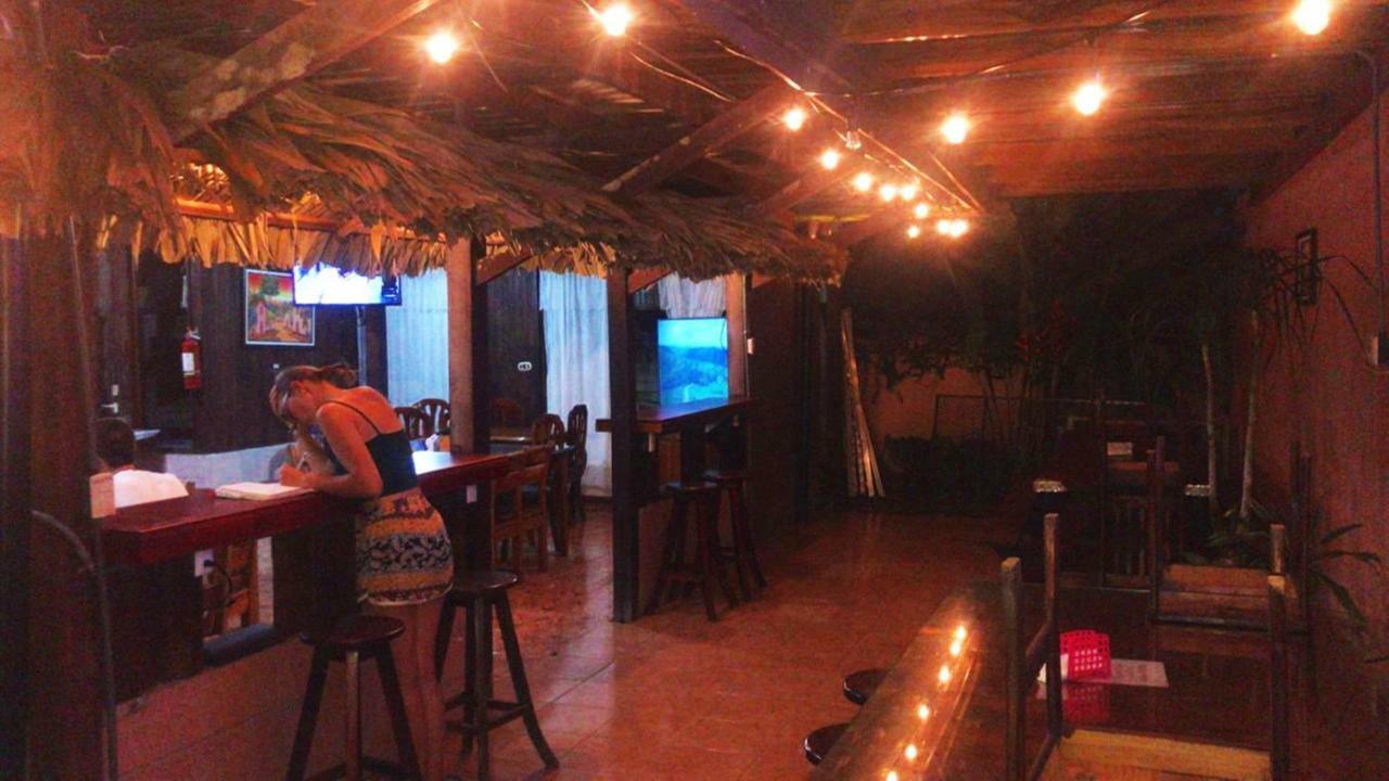 Hotel La Choza Inn La Fortuna Exteriör bild